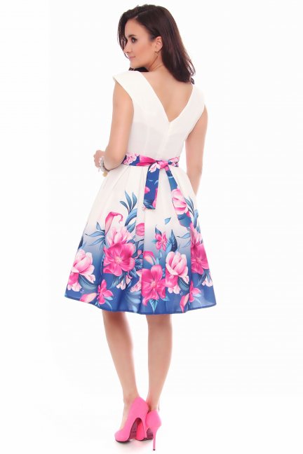 Modne sukienki we wzory w sklepie online CosmosModa