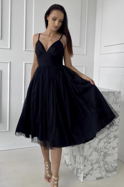 Modna damska sukienka czarna