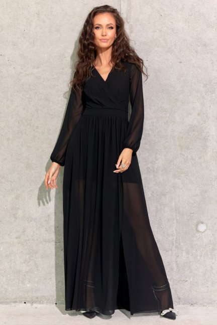 Długa czarna suknia