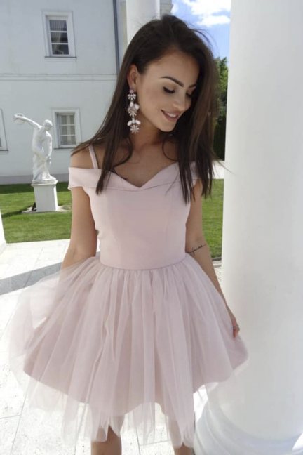 Sukienka mini młodzieżowa na bal